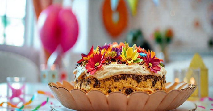 Prato para Bolo de Papelão: 5 Ideias Criativas e Práticas